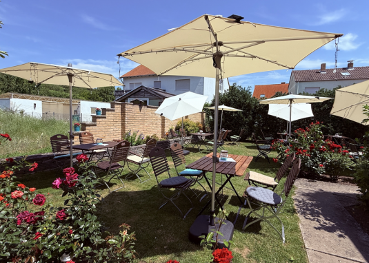 Weinbau Schenk Außengastronomie © Marion Schenk Weinbau Schenk Außengastronomie © Marion Schenk
