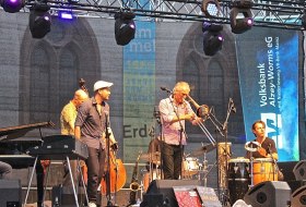 Aus München: The Hi-Fly-Orchestra (© casowi) Aus München: The Hi-Fly-Orchestra (© casowi)