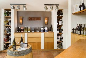 Vinothek Weingut Gehring © Carsten Costard Vinothek Weingut Gehring © Carsten Costard