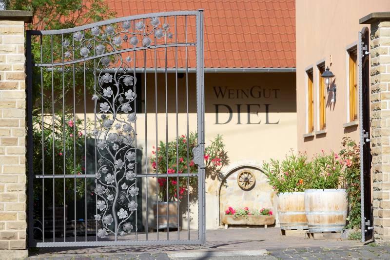 Weingut Diel_Hof, © Weingut Diel Weingut Diel_Hof, © Weingut Diel