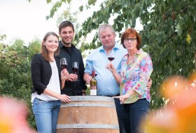 Weingut Dürk_Titelbild © Weingut Dürk Weingut Dürk_Titelbild © Weingut Dürk