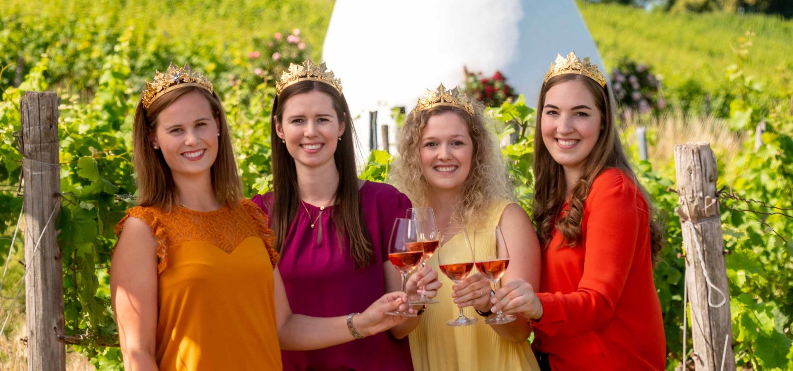 Queenies 20/21 Queenies 20/21