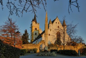 Burgkirche Ober-Ingelheim © Rainer Oppenheimer/Stadt Ingelheim Burgkirche Ober-Ingelheim © Rainer Oppenheimer/Stadt Ingelheim