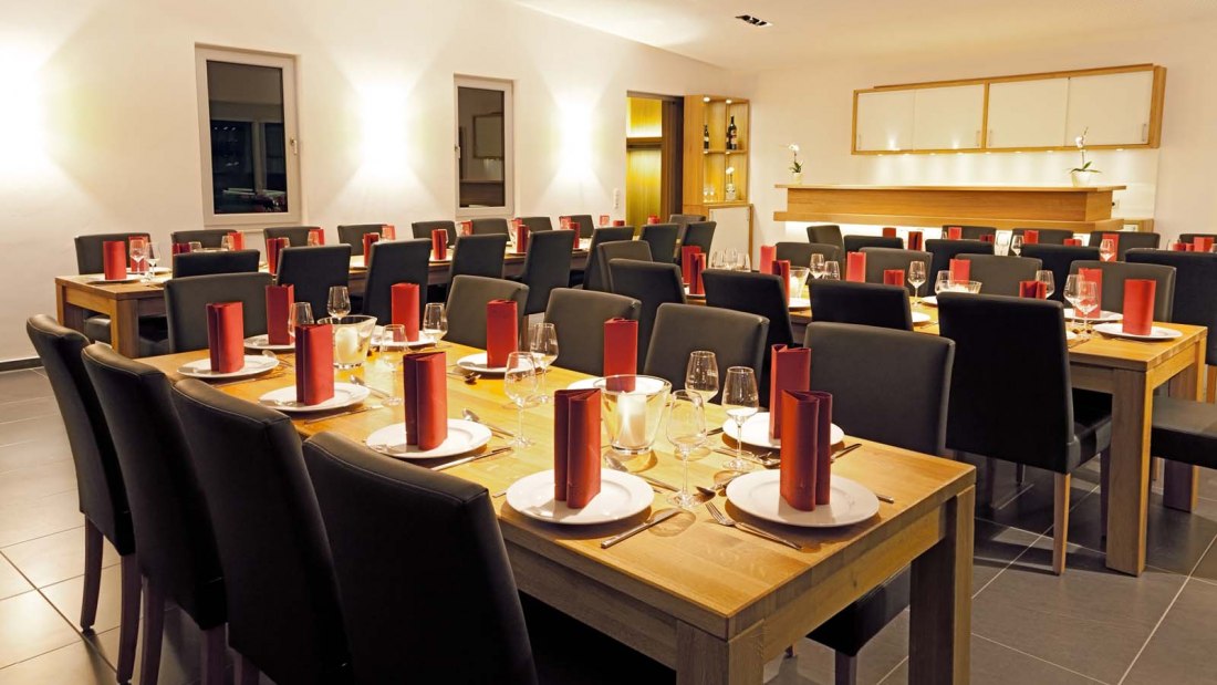 Weingut Schulz_Gedeckte Tische, © Weingut Schulz Weingut Schulz_Gedeckte Tische, © Weingut Schulz