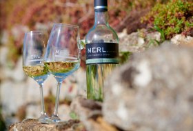Weingut Merl_Weinflasche © Weingut Merl Weingut Merl_Weinflasche © Weingut Merl