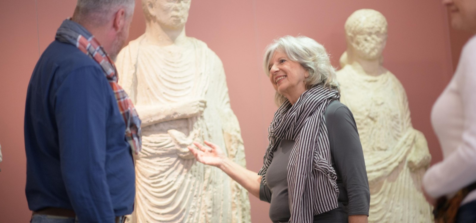 Führung im Museum - Drei römische Statuen, © Angelika Stehle/Stadt Ingelheim Führung im Museum - Drei römische Statuen, © Angelika Stehle/Stadt Ingelheim