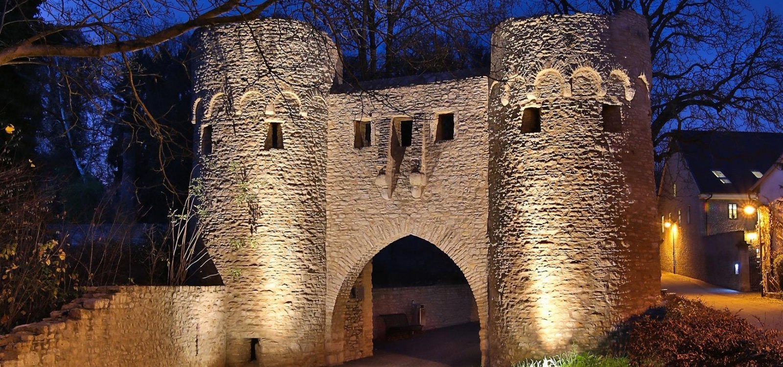 Ohrenbrücker Tor am Abend 1, © Rainer Oppenheimer/Stadt Ingelheim Ohrenbrücker Tor am Abend 1, © Rainer Oppenheimer/Stadt Ingelheim