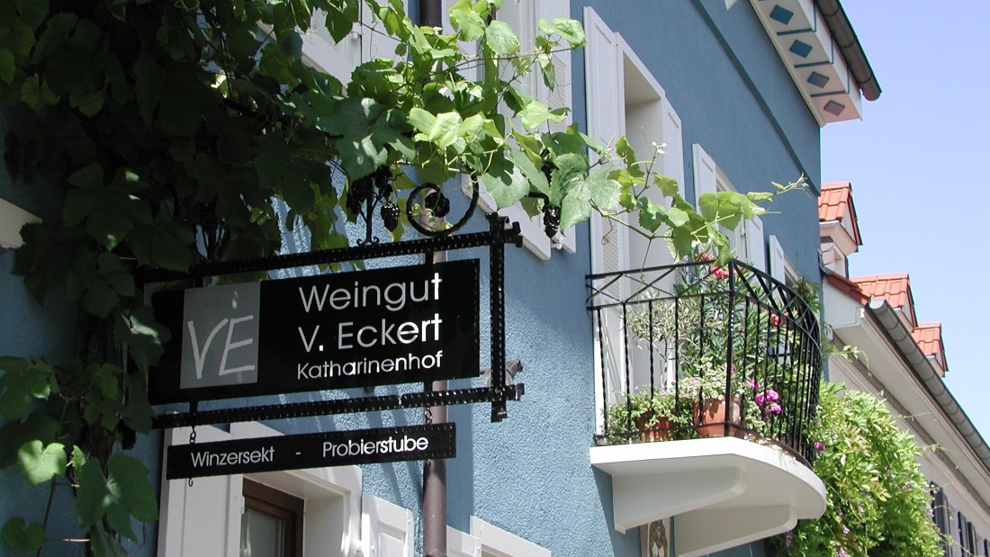 BlauesHaus3, © Weingut V. Eckert BlauesHaus3, © Weingut V. Eckert