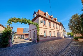 Weingut Rauschkolb © Weingut Rauschkolb Weingut Rauschkolb © Weingut Rauschkolb