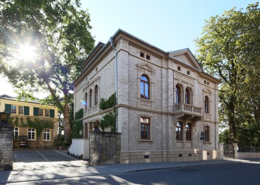 Weingut J. Neus seit 1881 © Weingut Neus Weingut J. Neus seit 1881 © Weingut Neus