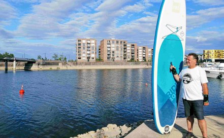 Stand Up Paddeling im Mainzer Zollhafen, © © Kristin Berschet Stand Up Paddeling im Mainzer Zollhafen, © © Kristin Berschet