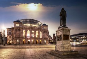 Gutenberg-Denkmal, Bild 1 © FotoFarmer Gutenberg-Denkmal, Bild 1 © FotoFarmer