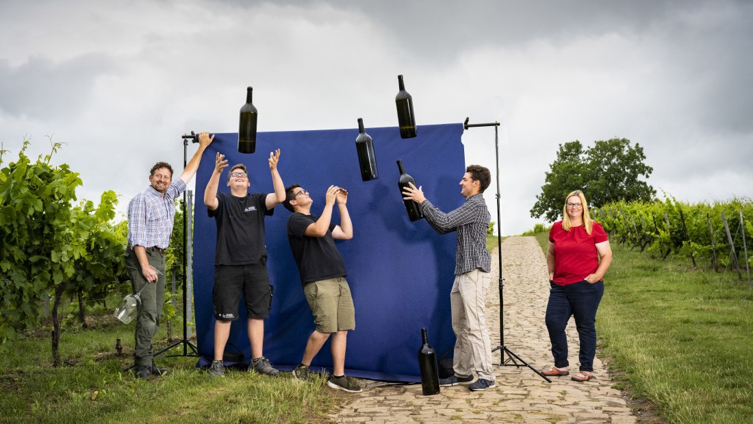 Becker- Das Weingut_Big Bottles, © Becker- Das Weingut Becker- Das Weingut_Big Bottles, © Becker- Das Weingut