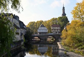 Nahebrücke mit Brückenhäusern Nahebrücke mit Brückenhäusern