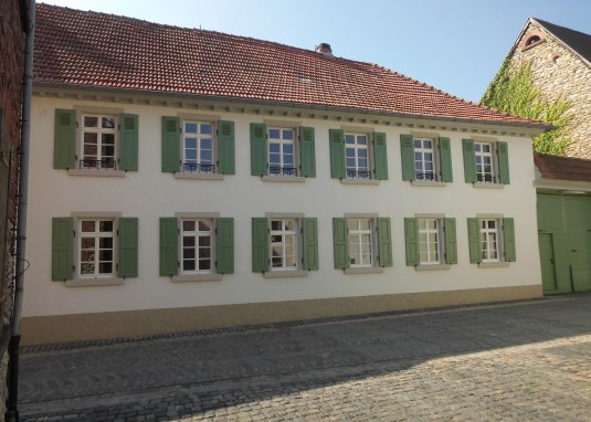 Gästezimmer Mittelgasse © Gästezimmer Mittelgasse Gästezimmer Mittelgasse © Gästezimmer Mittelgasse