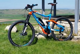 E Bike im Weinberg © LAG Rheinhessen E Bike im Weinberg © LAG Rheinhessen