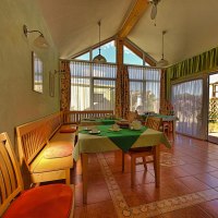 Frühstücksraum , anschließende Terrasse © Trapp Frühstücksraum , anschließende Terrasse © Trapp