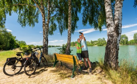 RHT-2019-Rheinradweg-375-Rheinpromenade, Eich, © Dominik Ketz RHT-2019-Rheinradweg-375-Rheinpromenade, Eich, © Dominik Ketz