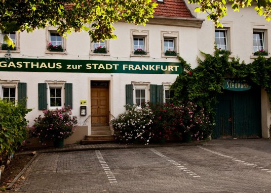 Weingut Schumann © Weingut Schumann Weingut Schumann © Weingut Schumann