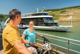 Fährüberfahrt von Bingen nach Rüdesheim am Rhein © Dominik Ketz Fährüberfahrt von Bingen nach Rüdesheim am Rhein © Dominik Ketz