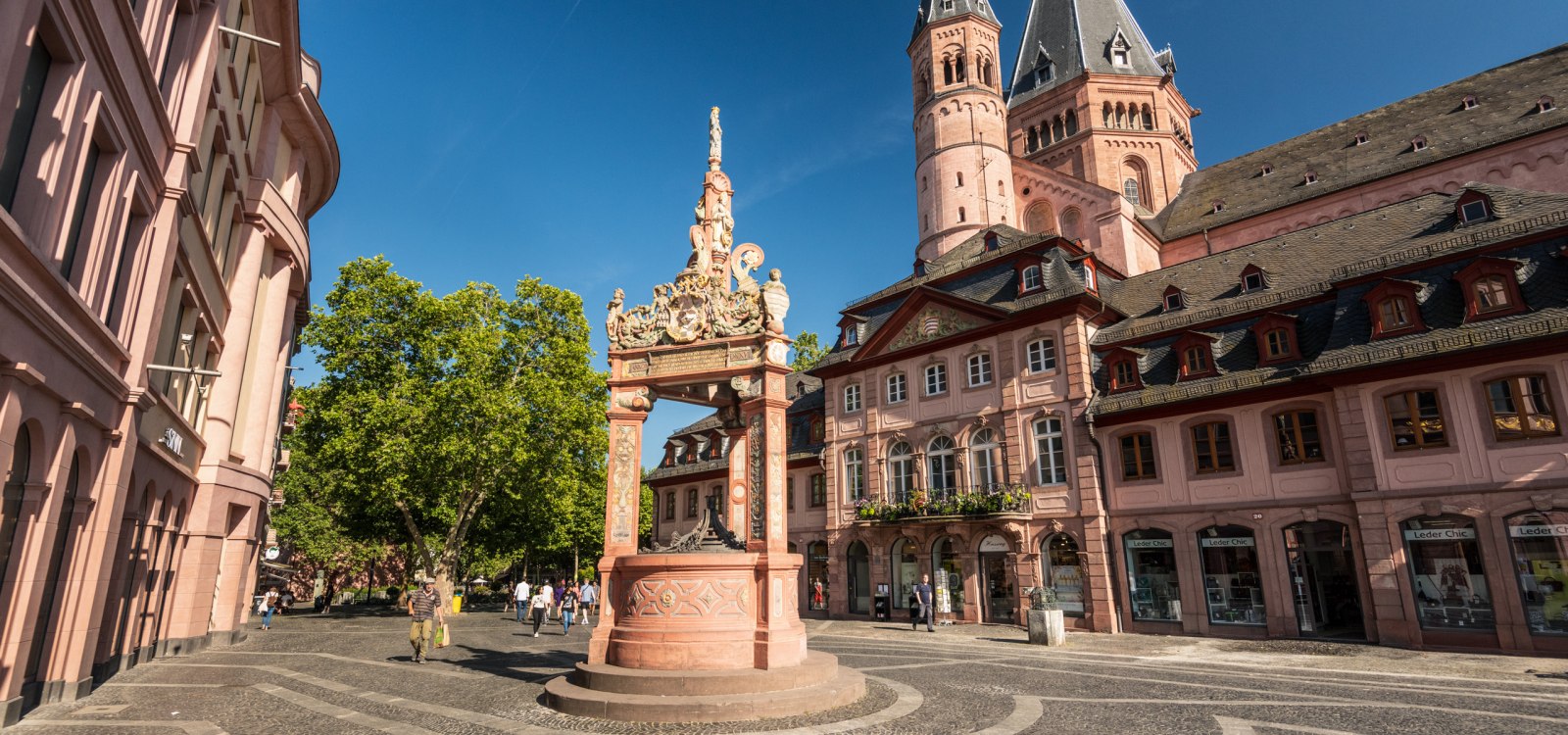 Blick auf den Mainzer Dom vom Domplatz, © Dominik Ketz Blick auf den Mainzer Dom vom Domplatz, © Dominik Ketz