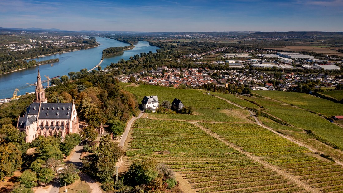 Binger Kirchberg with St. Rupert's monastery Binger Kirchberg with St. Rupert's monastery