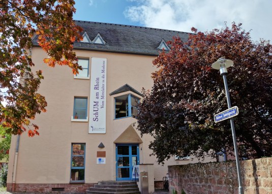 Jüdisches Museum Raschi-Haus Jüdisches Museum Raschi-Haus