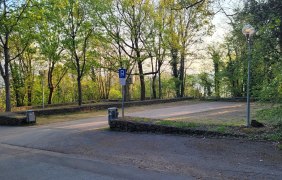 Wanderparkplatz Bismarckturm1 © Stadt Ingelheim_uz Wanderparkplatz Bismarckturm1 © Stadt Ingelheim_uz
