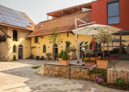 E-Bike und Pedelec-Station © Weingut Chumbderhof; Familie Schönfeld E-Bike und Pedelec-Station © Weingut Chumbderhof; Familie Schönfeld