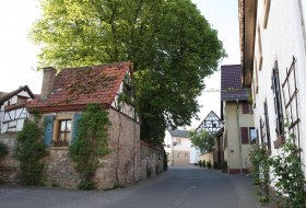 HEITERE ORTS- und STADTFÜHRUNGEN © Angelika Friedrich HEITERE ORTS- und STADTFÜHRUNGEN © Angelika Friedrich