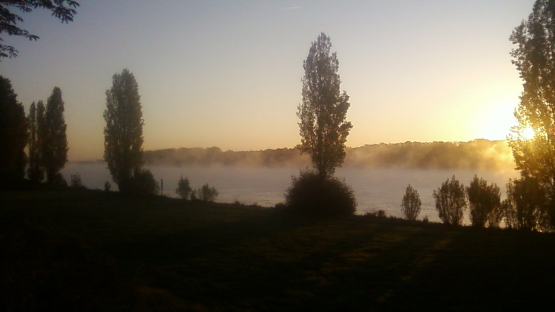 zonsopgang-op-de-Rijnoever, © Weingut Pfleger zonsopgang-op-de-Rijnoever, © Weingut Pfleger