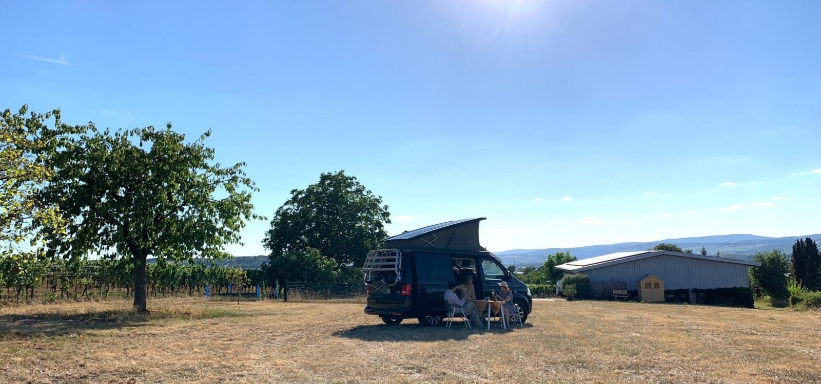 Camper Stellplatz Weingut Mett & Weidenbach, © Weingut Mett & Weidenbach Camper Stellplatz Weingut Mett & Weidenbach, © Weingut Mett & Weidenbach