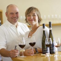 Weingut Mett&Weidenbach © Weingut Mett & Weidenbach Weingut Mett&Weidenbach © Weingut Mett & Weidenbach