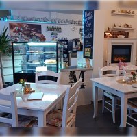 Innenraum Cafe Marijana © Goran Tomic Innenraum Cafe Marijana © Goran Tomic