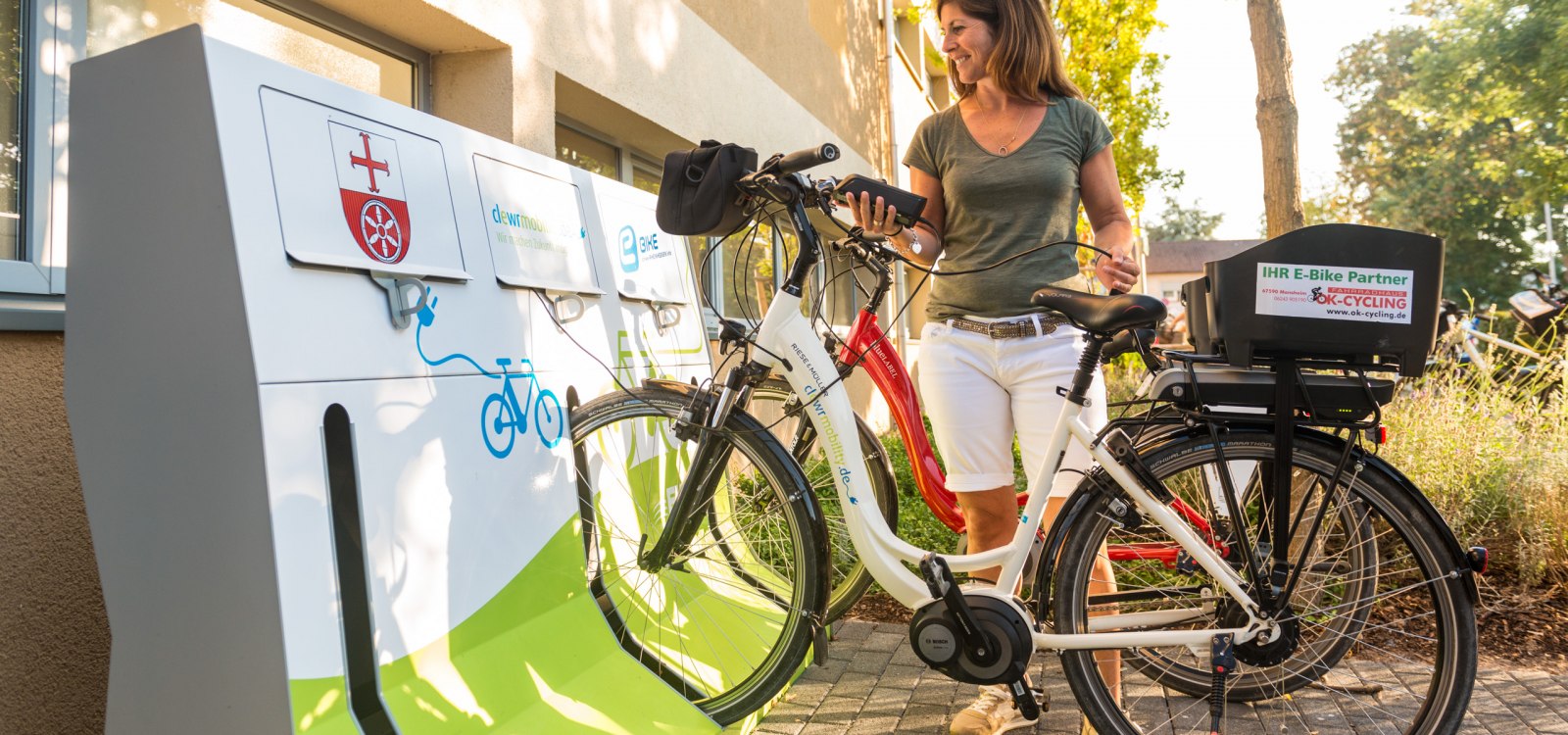 Etappenziel E-Bike Ladestation, © Dominik Ketz | Rheinhessen Touristik GmbH Etappenziel E-Bike Ladestation, © Dominik Ketz | Rheinhessen Touristik GmbH