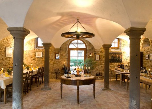 Weingewölbe Weingut Schwanhof Schuppert © Weingut Schuppert Weingewölbe Weingut Schwanhof Schuppert © Weingut Schuppert