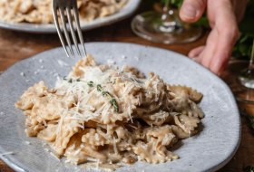 French Onion Pasta © Svenja Mattner-Shahi - Klara & Ida French Onion Pasta © Svenja Mattner-Shahi - Klara & Ida