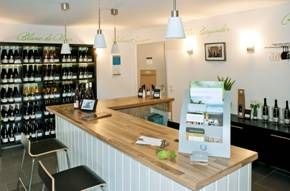 Theke_Vinothek, © Weingut Pfeiffer Theke_Vinothek, © Weingut Pfeiffer