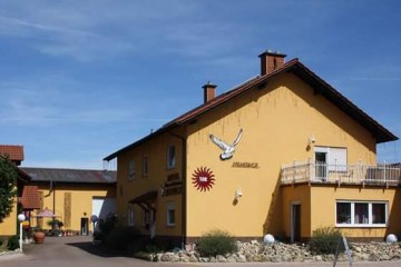 Falkenhof_Haus, © Wein- und Gästehaus FALKENHOF Falkenhof_Haus, © Wein- und Gästehaus FALKENHOF