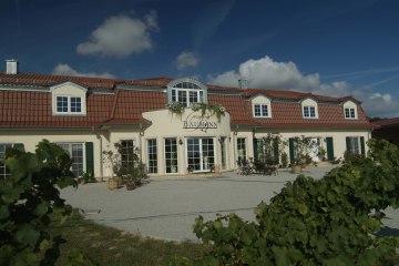 Weingut Baumann_Gebäude 2, © Weingut Baumann Weingut Baumann_Gebäude 2, © Weingut Baumann