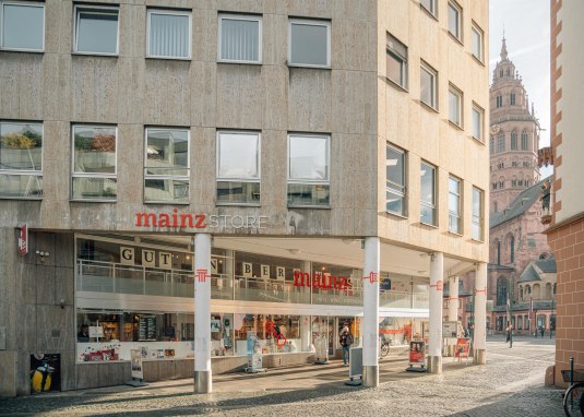 mainz STORE Außenansicht © mainzplus CITYMARKETING GmbH_Schiebezimmer mainz STORE Außenansicht © mainzplus CITYMARKETING GmbH_Schiebezimmer