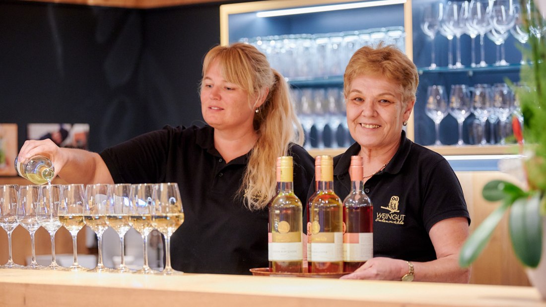 Vino 2 Simone & Erna Vino 2 Simone & Erna