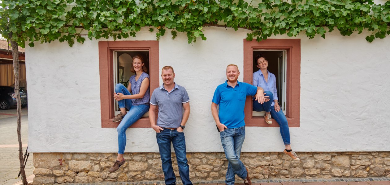 Weingut Klostermühlenhof_Familie, © Weingut Klostermühlenhof Weingut Klostermühlenhof_Familie, © Weingut Klostermühlenhof