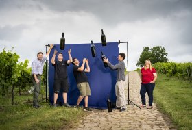 Becker- Das Weingut_Big Bottles © Becker- Das Weingut Becker- Das Weingut_Big Bottles © Becker- Das Weingut