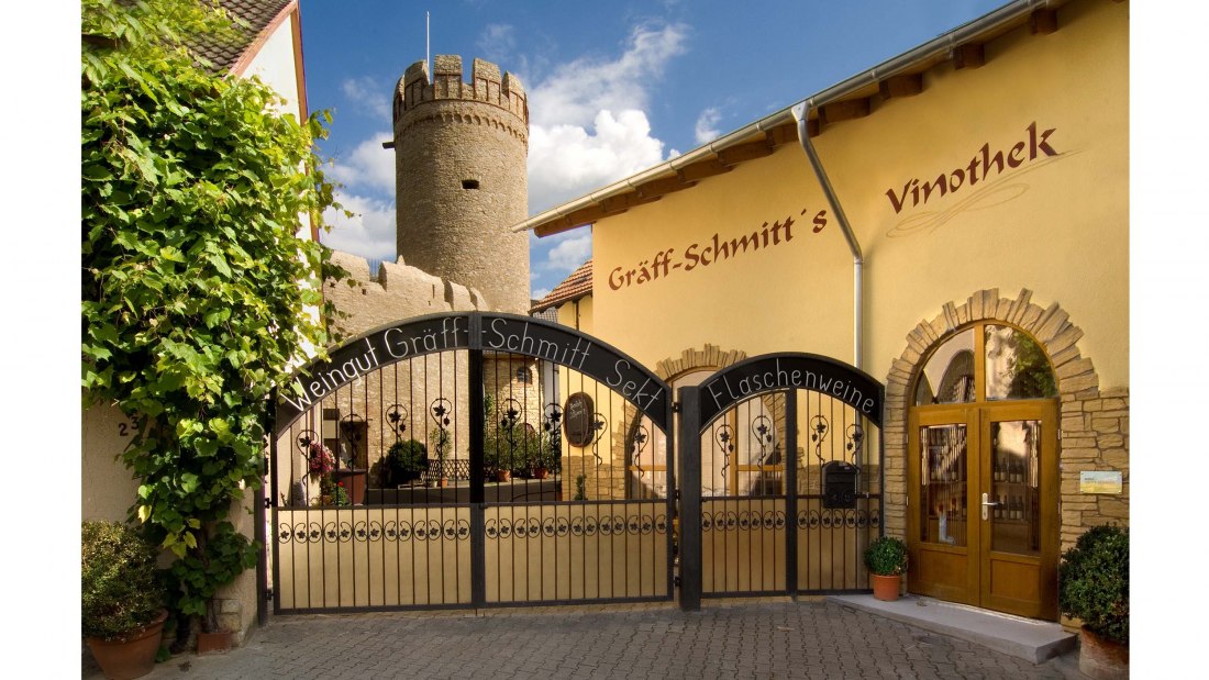 Weingut Gräff-Schmitt_Außenansicht, © Christine Malchus Weingut Gräff-Schmitt_Außenansicht, © Christine Malchus