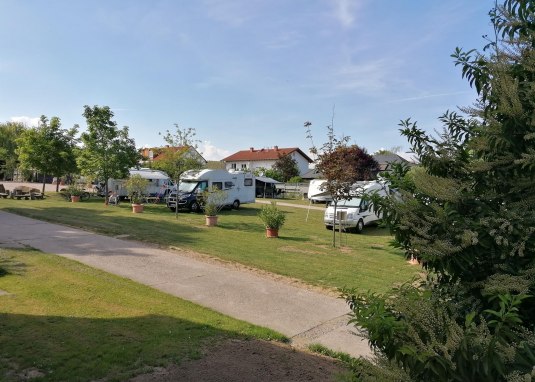 Stellplatz © Weingut Schnabel Stellplatz © Weingut Schnabel