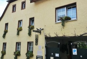 Weinhaus Schlich © Weinhaus Schlich Weinhaus Schlich © Weinhaus Schlich