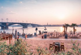Abendstimmung Mainzstrand © (c) Fotofarmer_Tourismusfonds Mainz e.V. Abendstimmung Mainzstrand © (c) Fotofarmer_Tourismusfonds Mainz e.V.