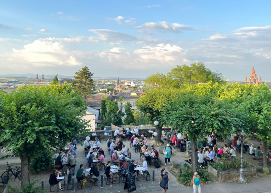 Eulchen Brauereiausschank | Biergarten über Mainz © Eulchen Brauerei Eulchen Brauereiausschank | Biergarten über Mainz © Eulchen Brauerei