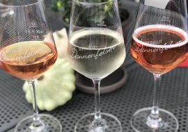 Weingenuss auf dem Winzerhof, © Weingut Dannenfelser Weingenuss auf dem Winzerhof, © Weingut Dannenfelser